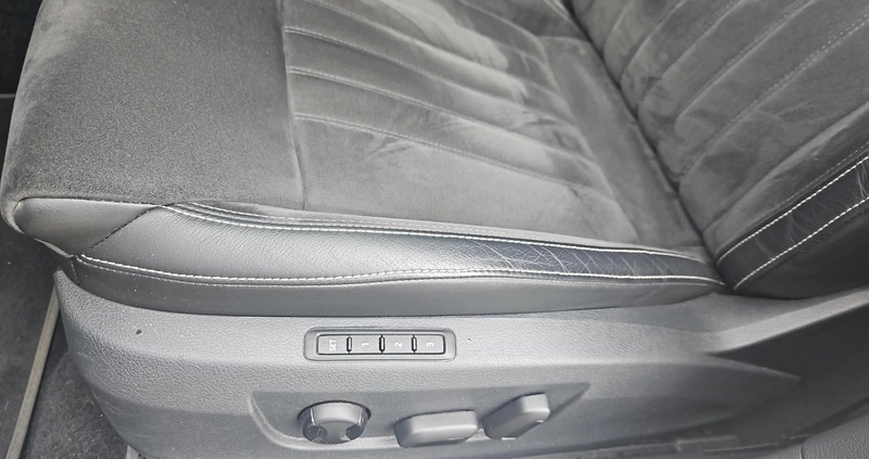 Skoda Superb cena 94900 przebieg: 172908, rok produkcji 2020 z Gniew małe 137